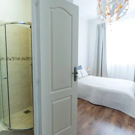 New Charming Home With Ac In Budapest Center
