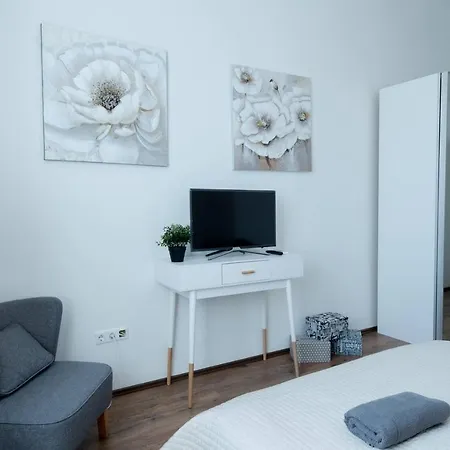 New Charming Home With Ac In Budapest Center Appartamento Budapest