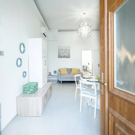 New Charming Home With Ac In Budapest Center Budapest